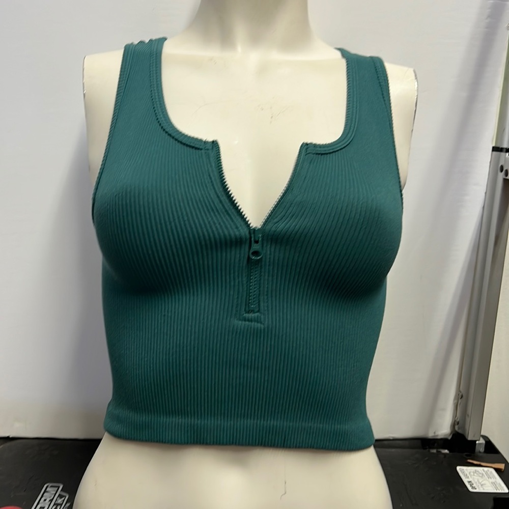 Seamless fit ribbed w/Sexy Zipper detail Tank